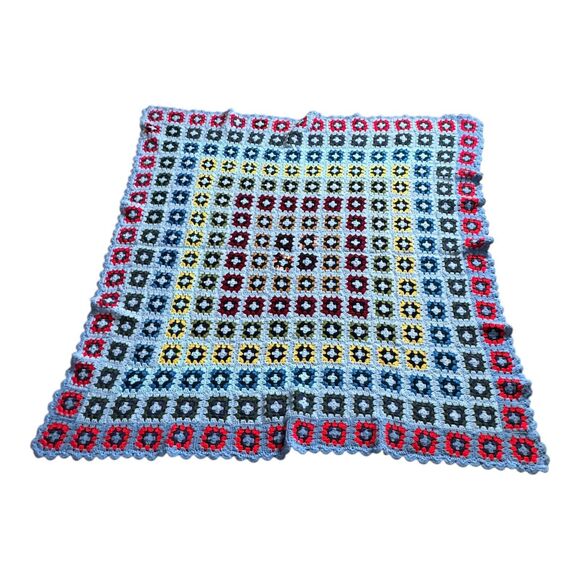 Vintage Handmade‎ Colorful Granny Square Crotchet Blanket Scalloped Edge 64x67 - Picture 4 of 9
